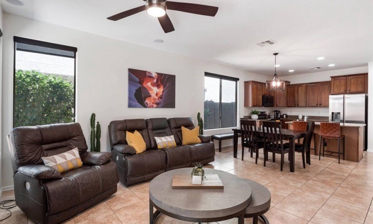 Cortina House | 139 per night! Great Summer Rates! Spacious 4BR 2LR Community Pool