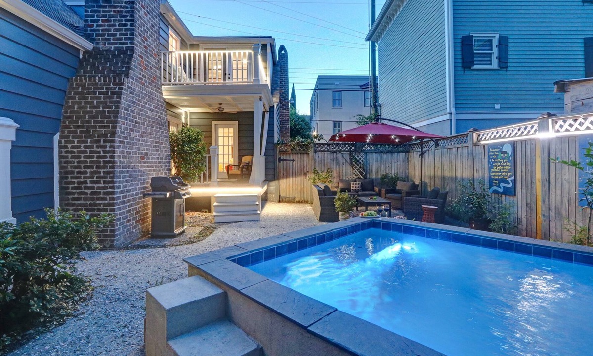 Historic District - North House | 1828 Cottage | Heated Pool in Private Garden | Sleeps 6 | Pets | On-Site Parking