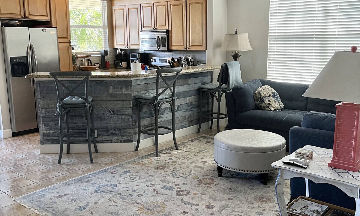 Ruskin House | 3BR Home.