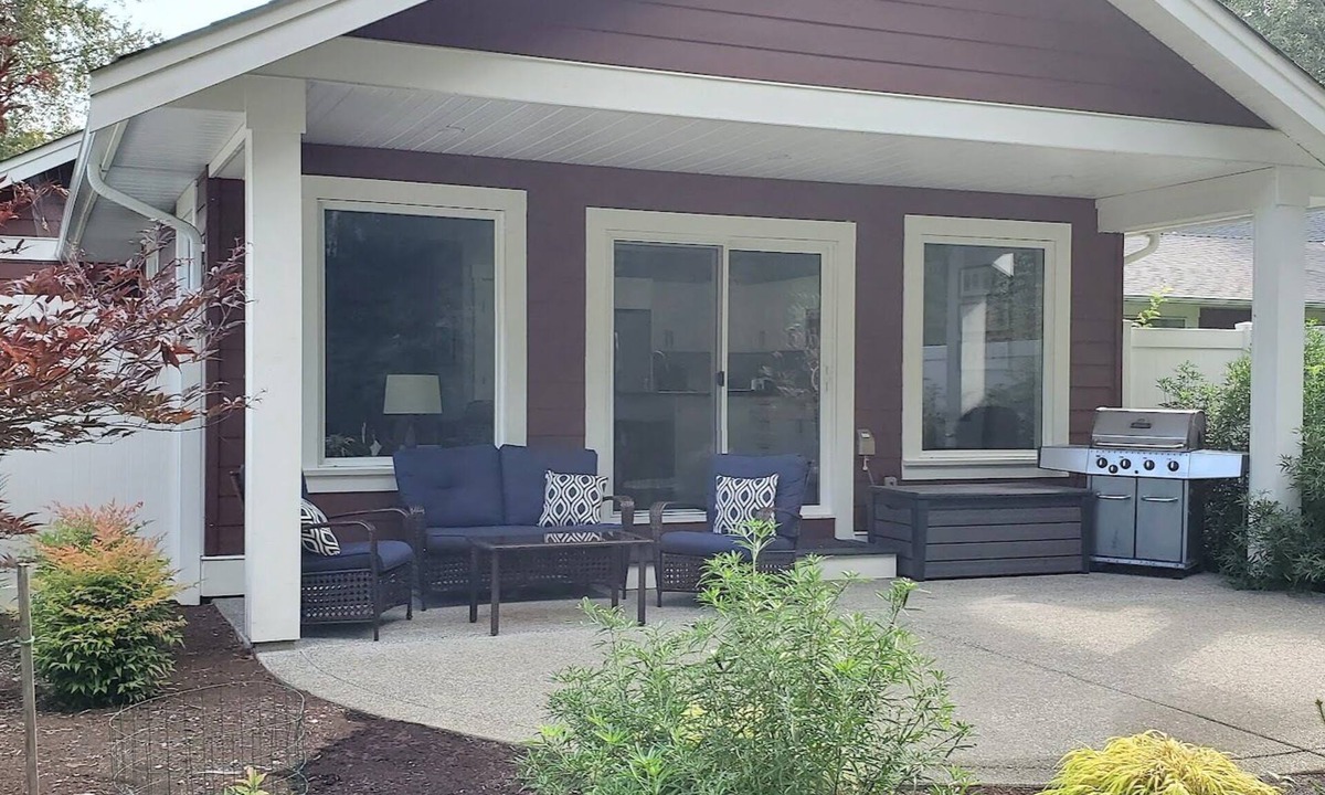 Regional District of Nanaimo Cottage | A modern cozy cottage in your own wooded backyard located mid Vancouver Island.