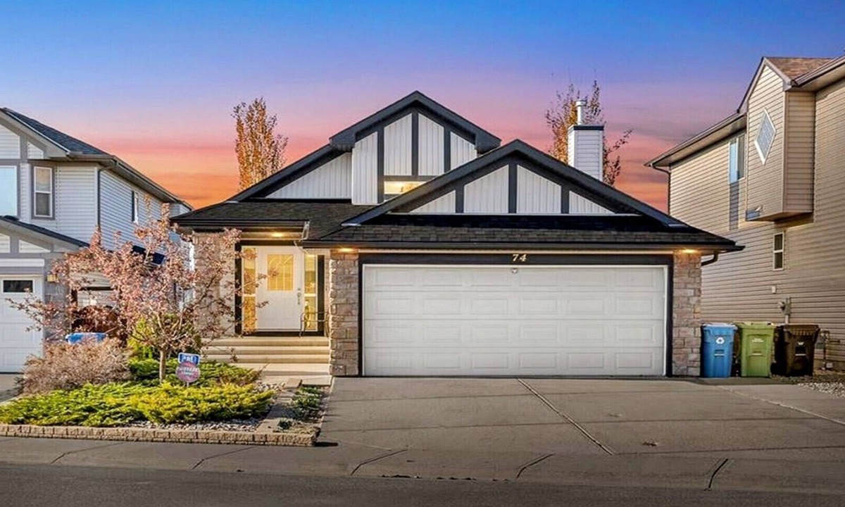 Cranston House | Affordable Premium Spacious waterfront Villa awaits limited time offer