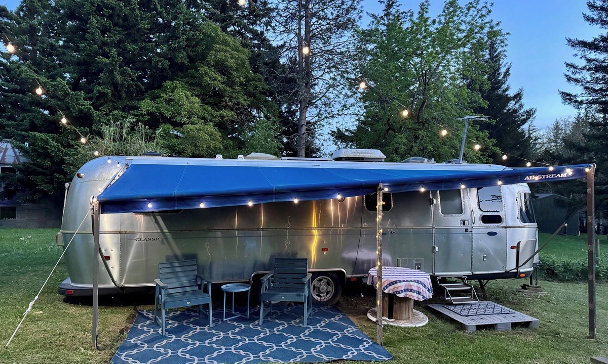 Troutdale RV Rental | Airstream on 3 acres in Col Riv Gorge, Near Waterfalls & Edgefield-15 min to PDX