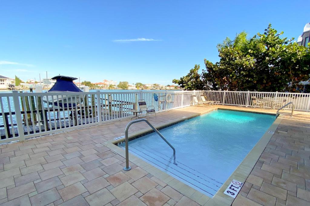 Clearwater Beach Hotel | Bay Harbor 401