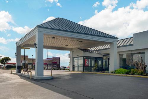 Richmond Hotel | Baymont by Wyndham Richmond KY