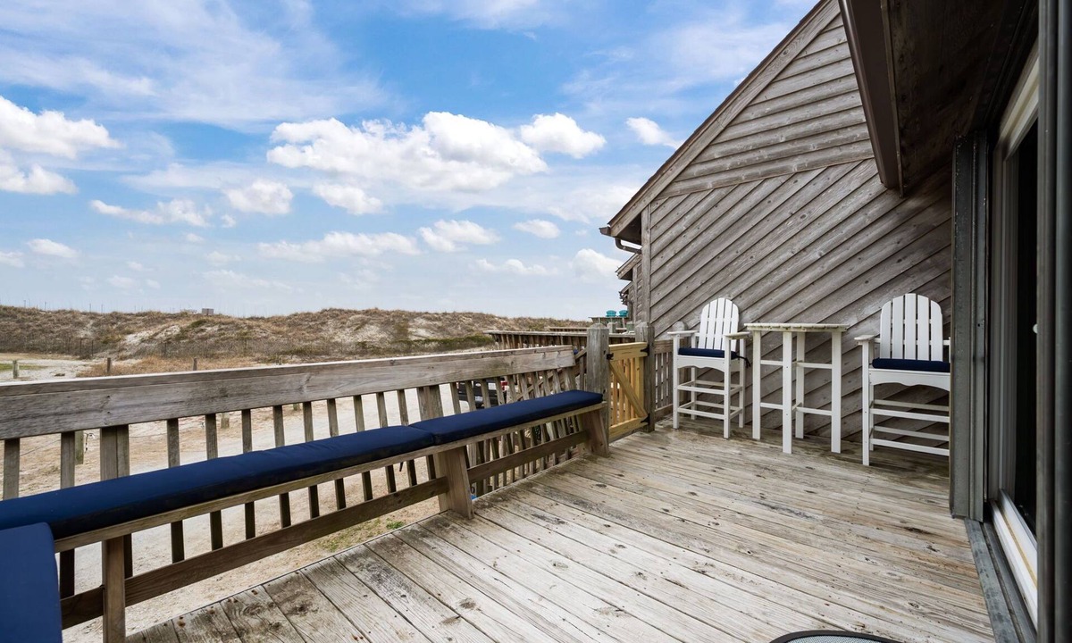 North Topsail Beach House | Beach, Ocean & Sound Views | Villa de Mer