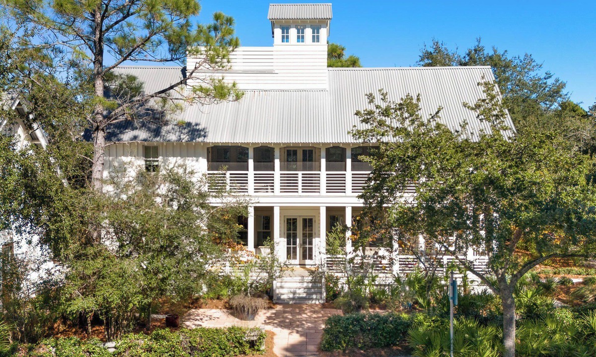 Sand Hill House | Beachberry Haven in Watercolor! Golf Cart - Game Room - Rooftop View
