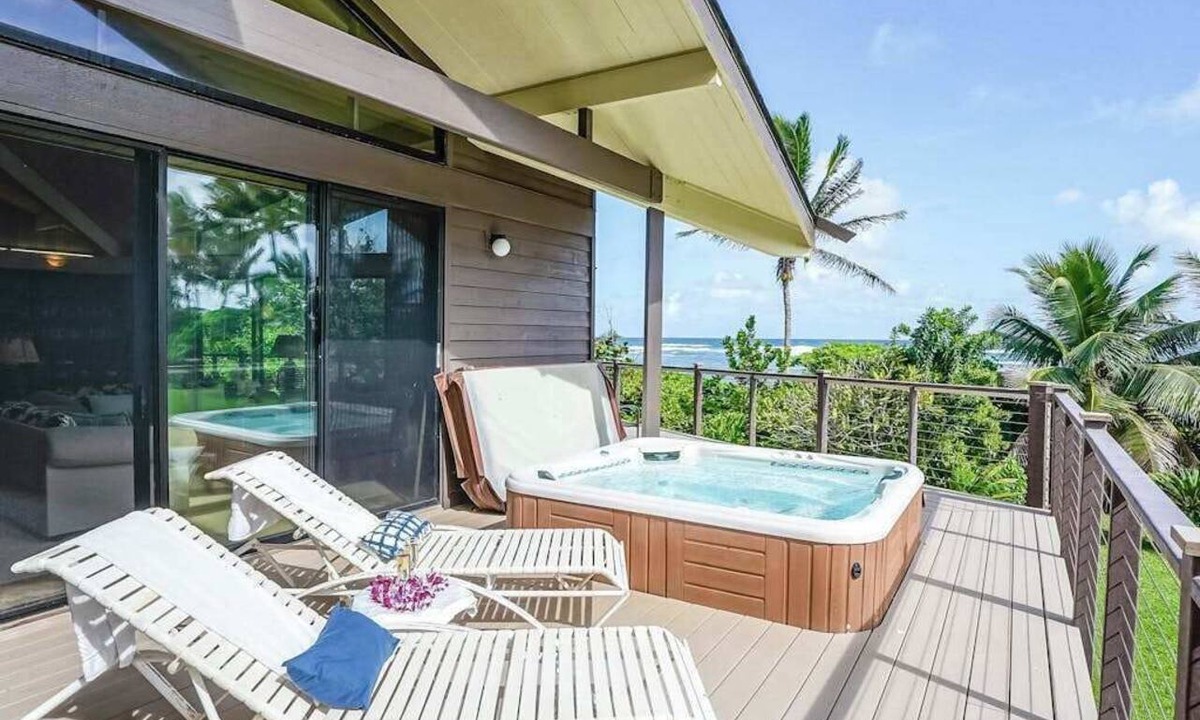 Anahola House | Beachfront Anahola Home with Ocean Views, Hot Tub & Beach Gear