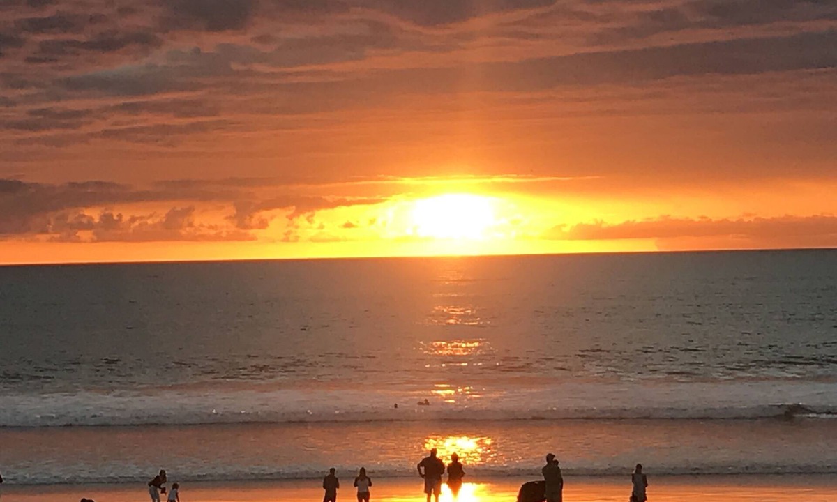 Mission Beach Condo | Beachfront Bliss! Book your 2026 vacation today!