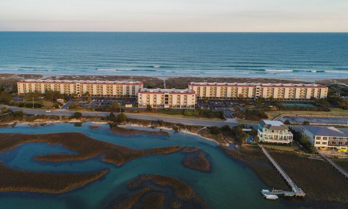 Shell Island Condo | Beachfront & Oceanview Wrightsville Condo