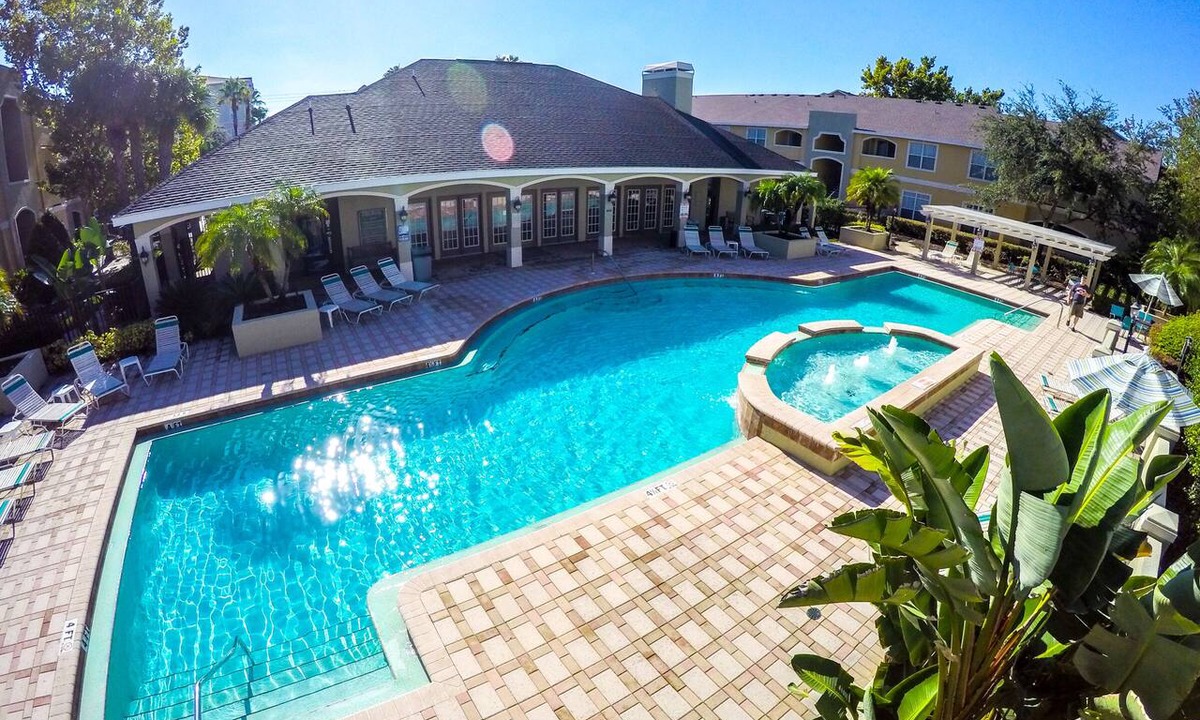 Clearwater Condo | BEAUTIFUL CONDO MINUTES FROM GORGEOUS BEACHES & FAMILY ATTRACTIONS