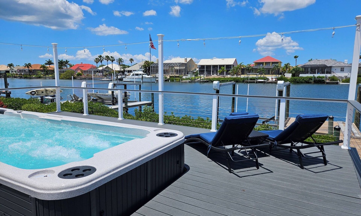 Apollo Beach House | Beautiful Waterfront Home w/Access to Bay, Swim Spa Pool, Hot Tub, Boat Dock.