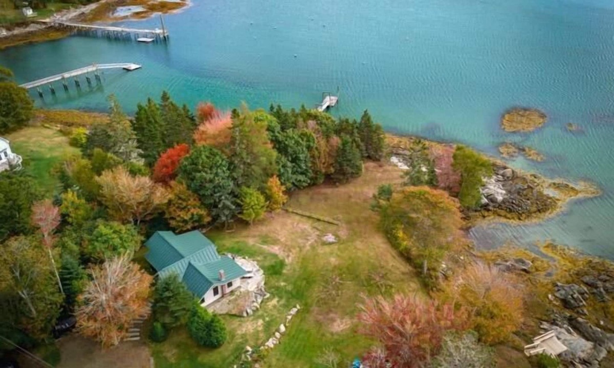 Pleasant Point House | Bee Hive Cottage, romantic Maine waterfront cottag