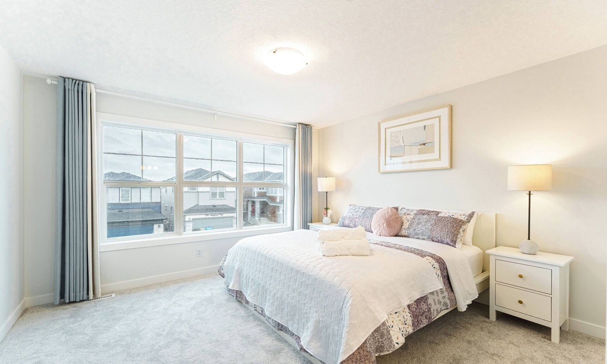 Evanston House | Brand New Sleek 4BR Cozy Home with Main floor BR and Full BA, Sleeps 8