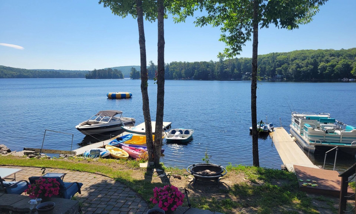 Orrington House | Brewer Lake Orrington Maine Home 5 Bed 2.5 Bath Hot Tub , Sauna, Massage Chair