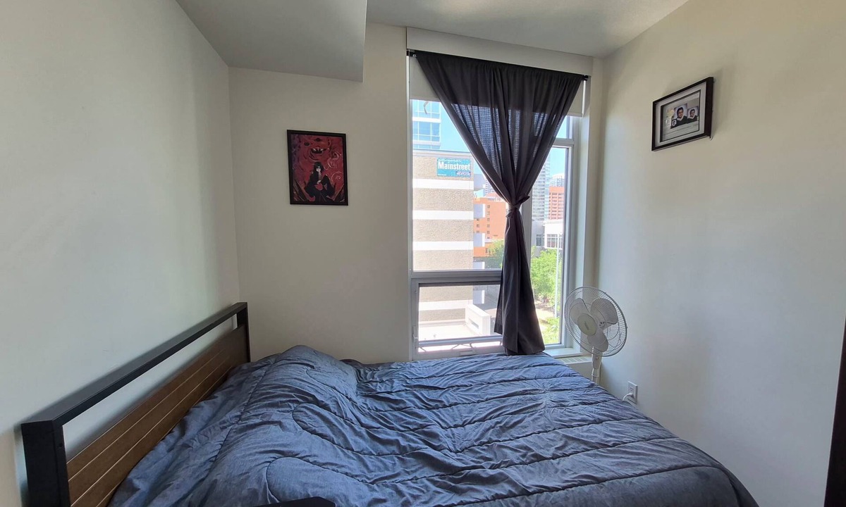 Beltline Apartment | Bright apartment with AC in lovely Calgary downtown near stampede neighborhood