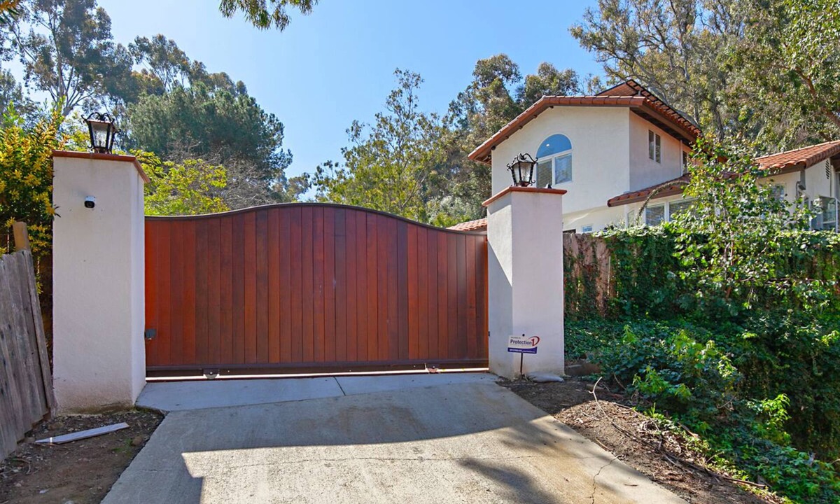 Mission Hills House | Canyon Retreat Near Balboa Park