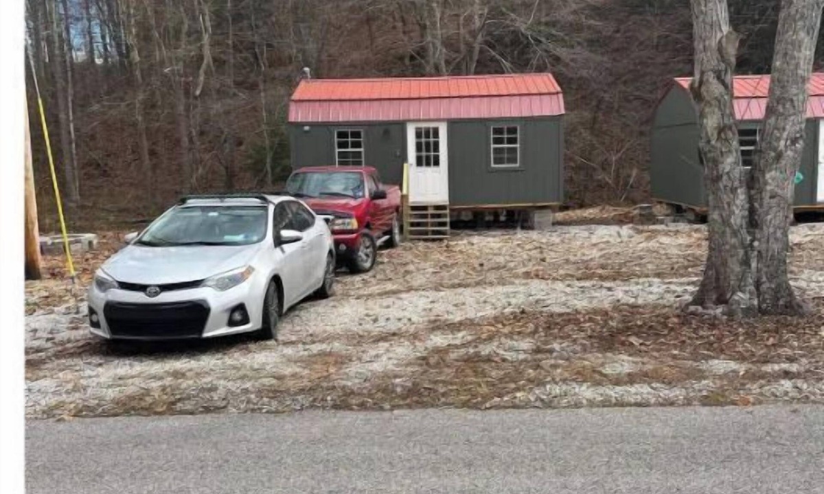 Spurlockville Cabin | Cardinal Cabin Near Hatfield McCoy Ivy Branch Trails