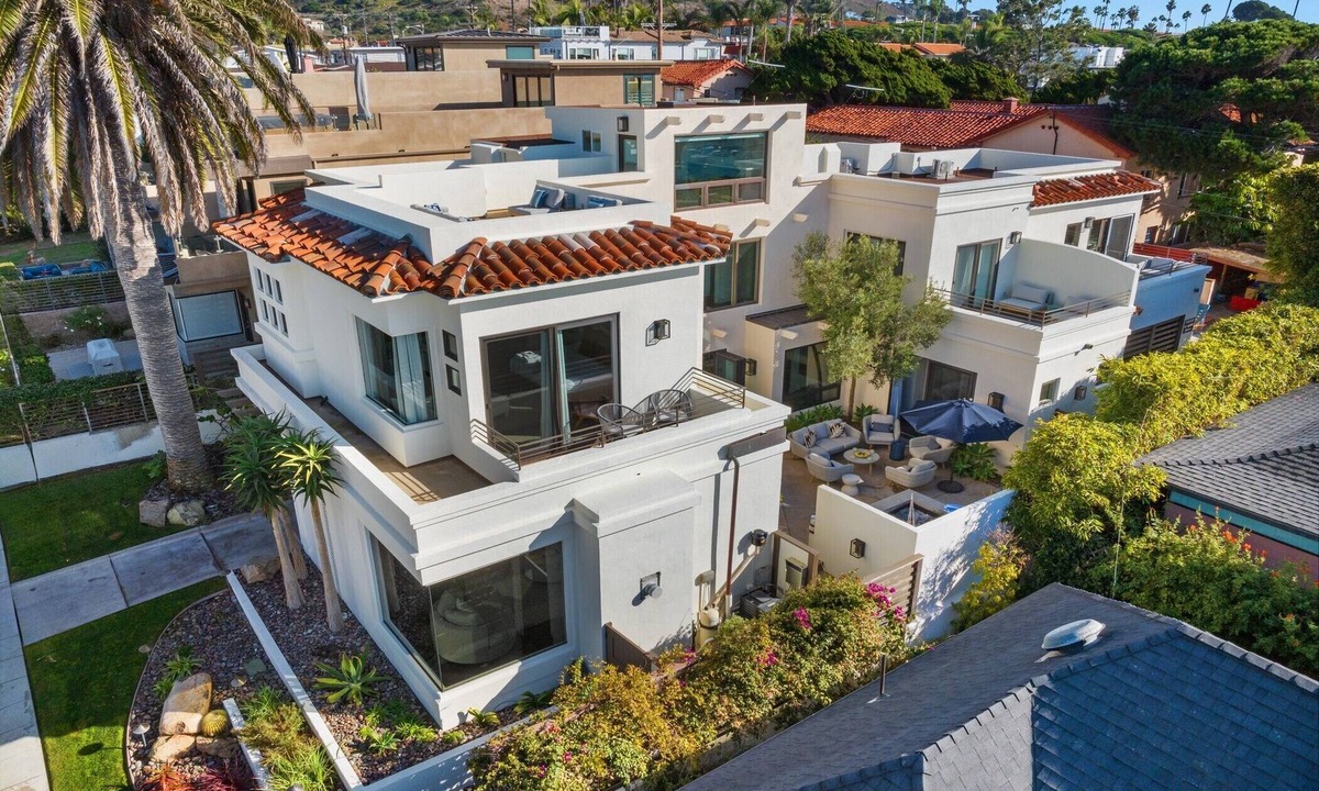 Beach Barber Tract House | Casa Kolmar | Ocean Views in La Jolla