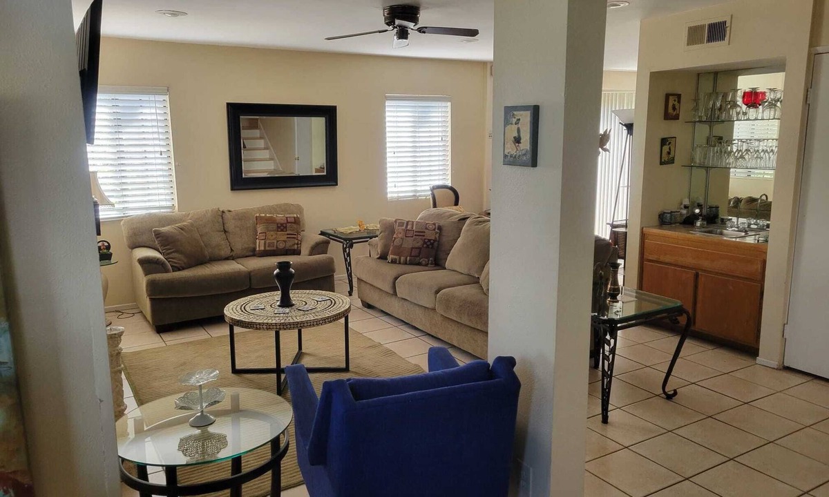 Pasadena House | Charming 3-bedroom Condo w/Patio - Cal Tech Area