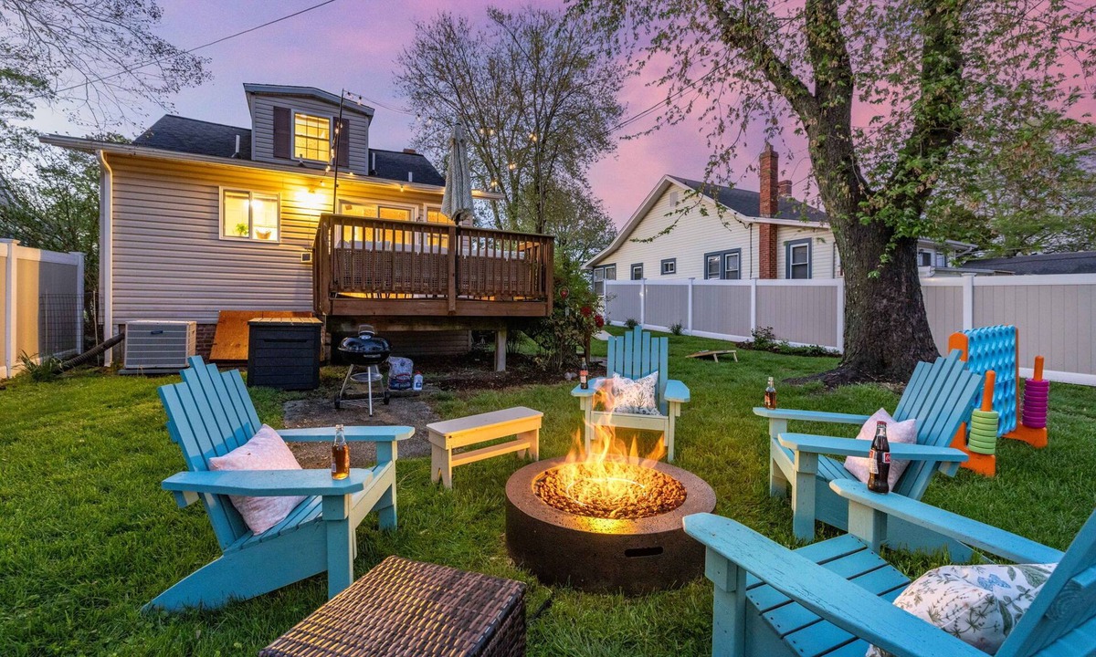 North Beach Cottage | Charming Beach Cottage Near Cafés & Shops