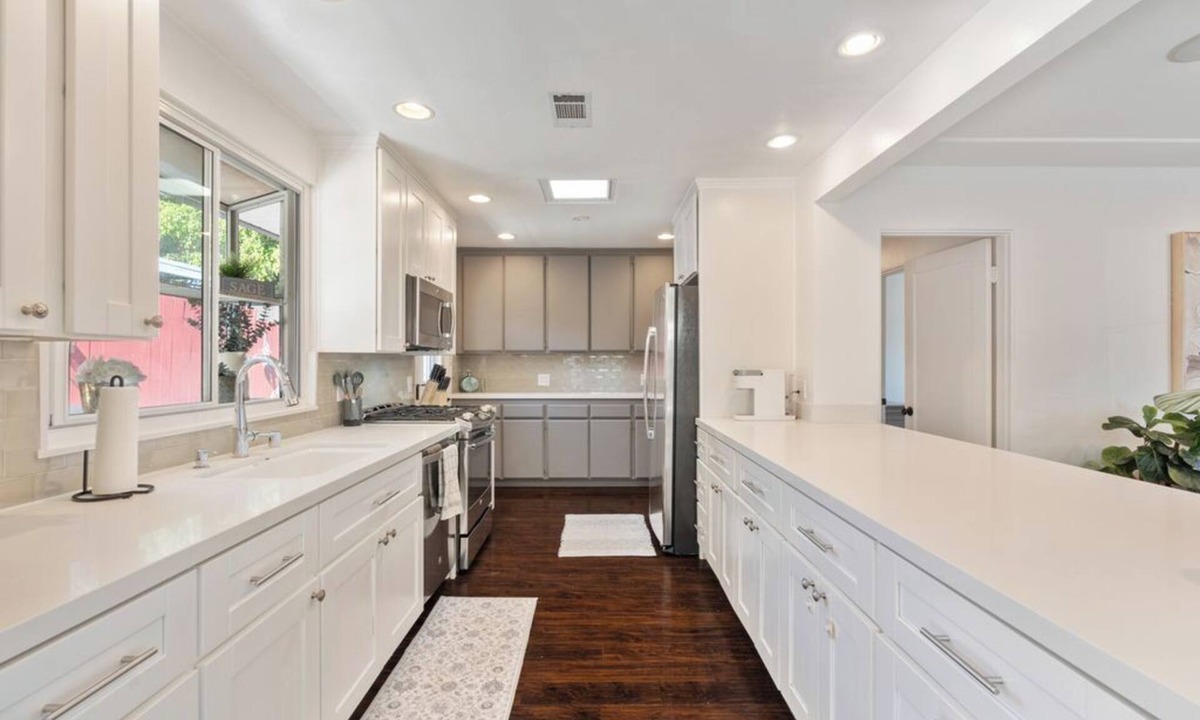 Point Loma Heights House | Charming Coastal Retreat in the Heart of OB! Close to the Beach and Seaworld!