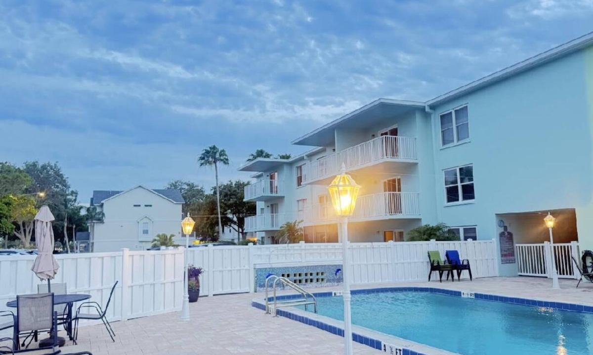 Dunedin Condo | Charming Condo Retreat in Dunedin