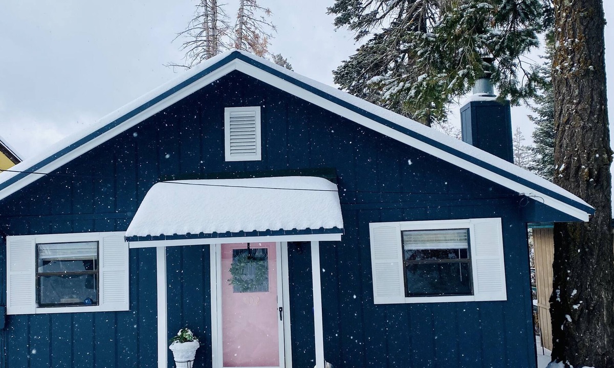 Cloudcroft Cabin | Charming& Cozy Cabin walking distance to downtown and trails