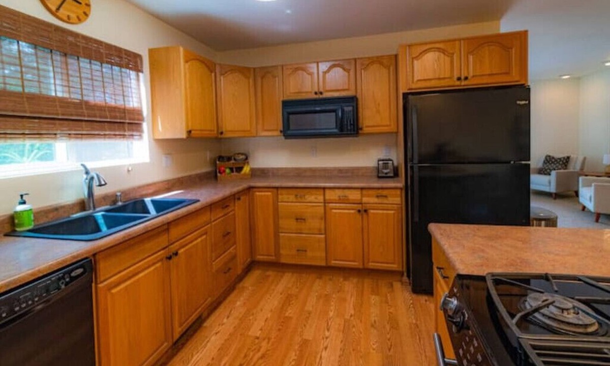 Kelseyville House | Cobb Mountain Chalet Main Floor