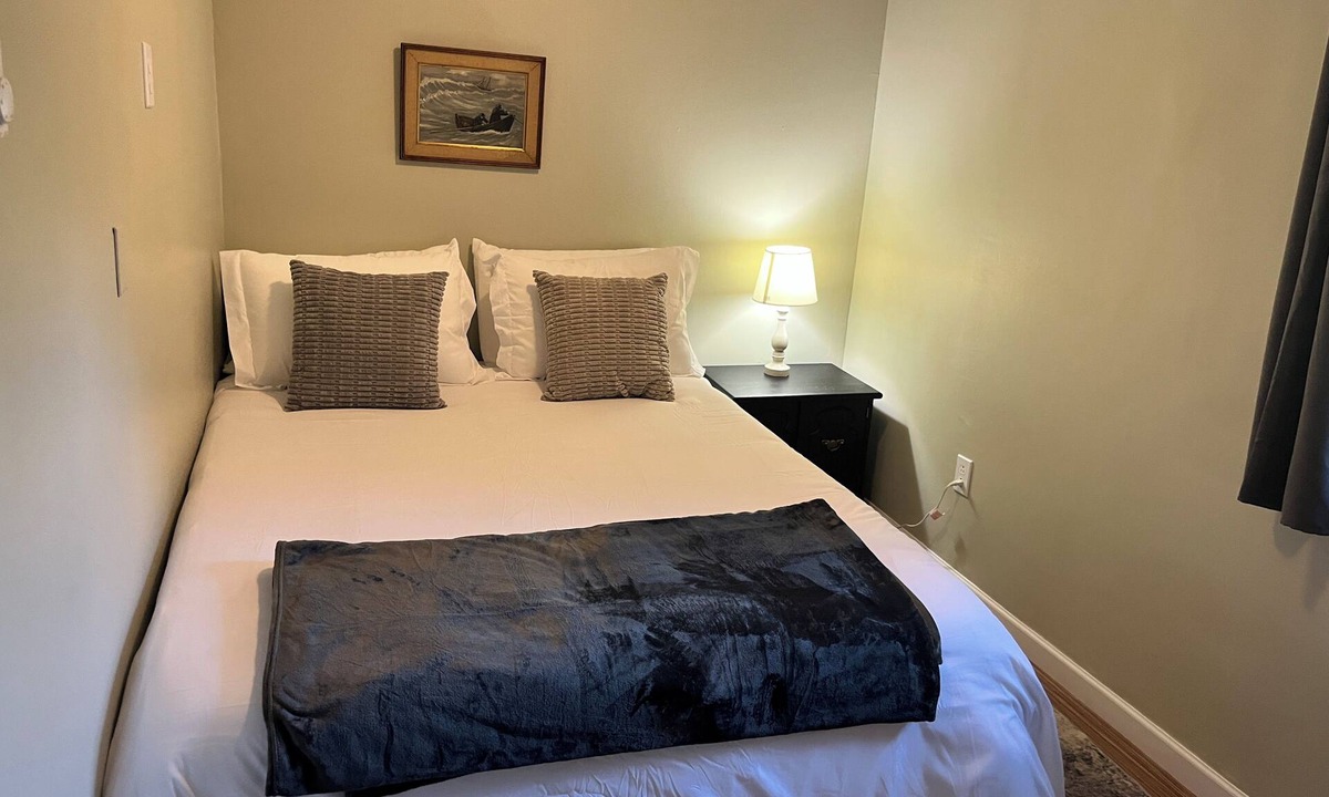 Bingham Apartment | Comfortable, Peaceful 3-Bedroom Apartment with AC. Pet-Friendly!