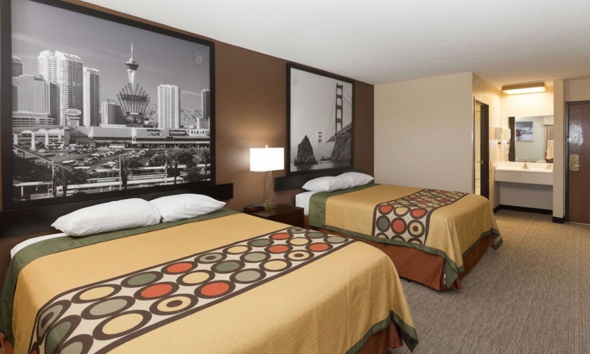 Greenwich Hotel | Coratel Inn and Suites By Jasper Wichita North -Standard 2 Queen Bed NS