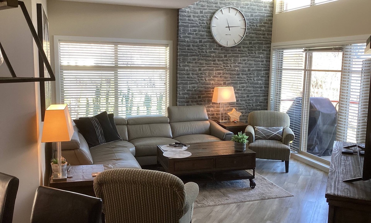 Central Okanagan Condo | Corner Suite PenthouseCoppersky Sky West Kelowna