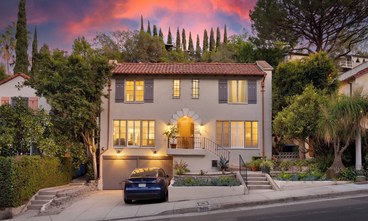 Hollywood Heights House | Cozy Hollywood Hideaway w/Private Patio & Easy City Access | Casa Camrose