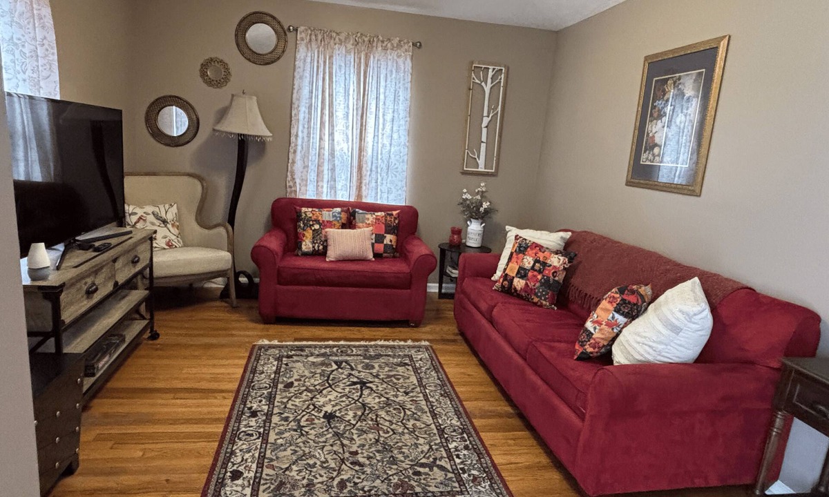 Berea House | Craft Cottage – Cozy Stay in the Heart of Berea