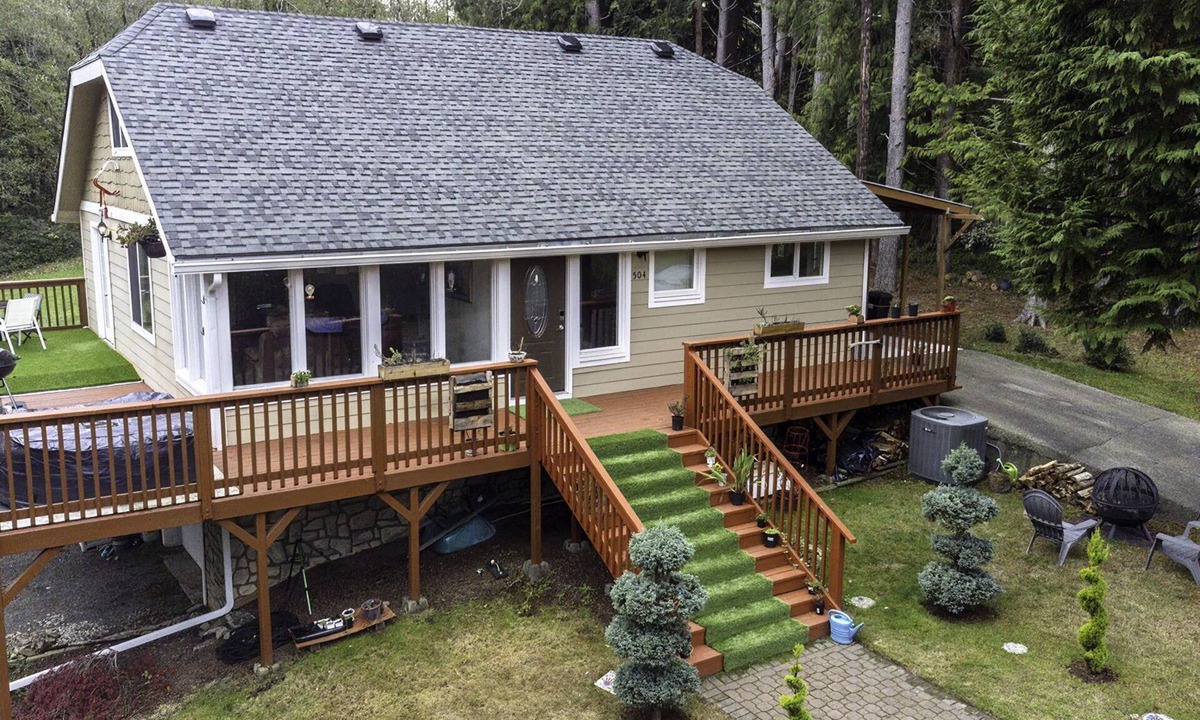 Carrolls House | Discover Your Serenity: A Hidden Gem Awaits at our Serene Cottage In The Woods