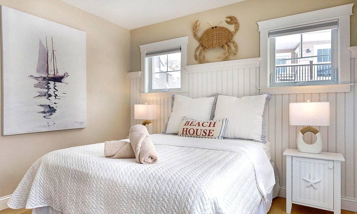 Southern Coast House | Downeast Dream | Steps to the beach!