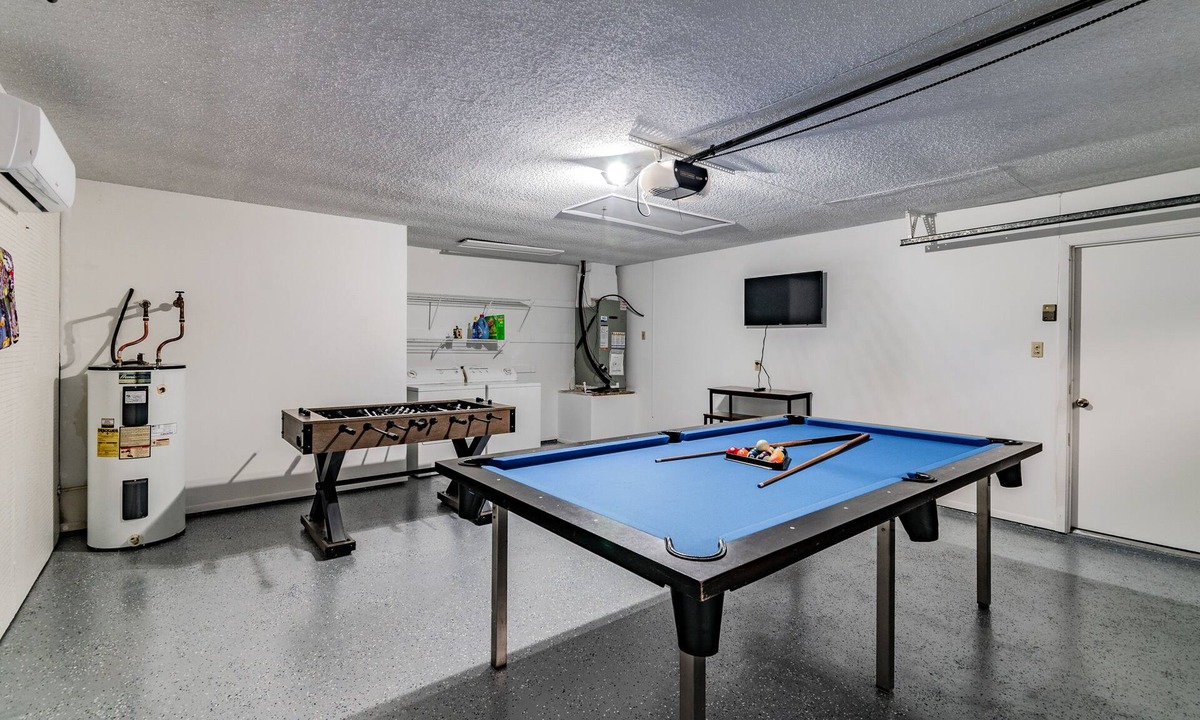 Lutz House | Entire House with Game Room in Lutz, Near Tampa and Wesley Chapel