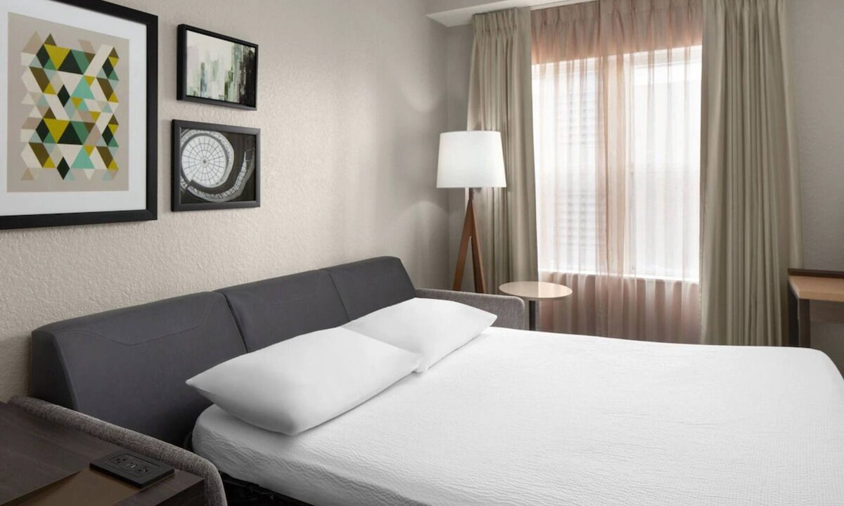 Oldsmar Hotel | Extended Tampa Getaway: Full Kitchen Suites, Pets Welcome! | 3 Units
