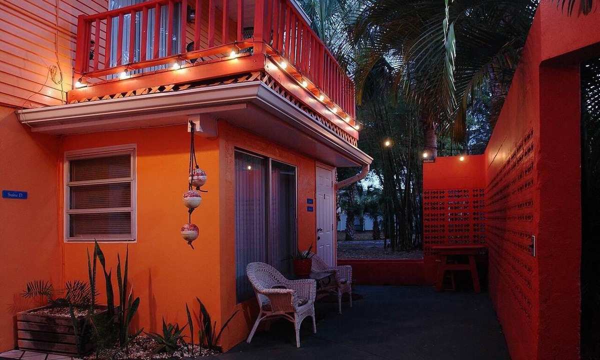 Indian Rocks Beach Apartment | First-Rate Location! Just Steps to Exquisite Beach