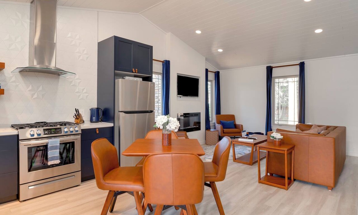 Angel Fire Cabin | Gorgeous Cabin in the Woods,Fire Pit, King Bed, Cold A/C