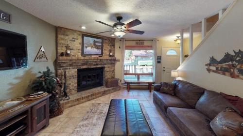 Red River Apartment | Grandview 9 Townhouse With Wifi