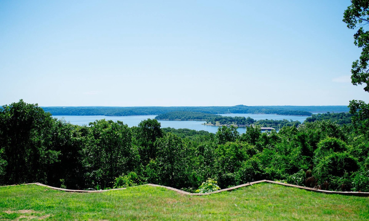 Paradise Hill House | Great Views from the Nest at Tenkiller!