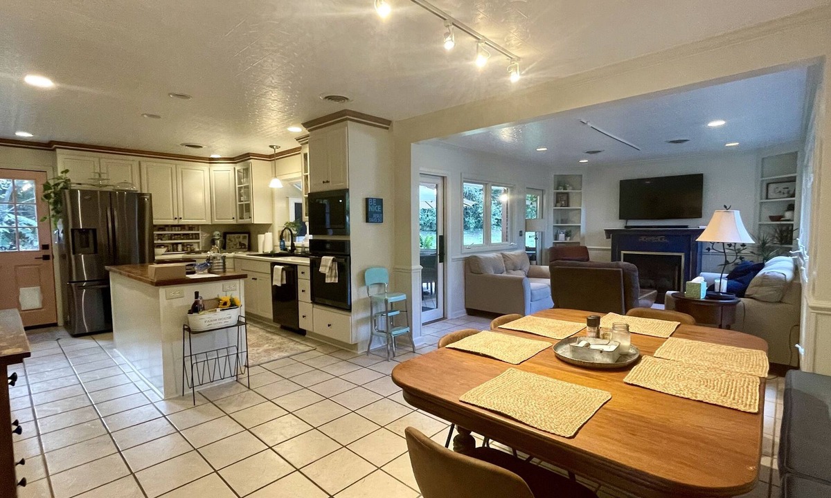 Blacksburg House | House for Special Events