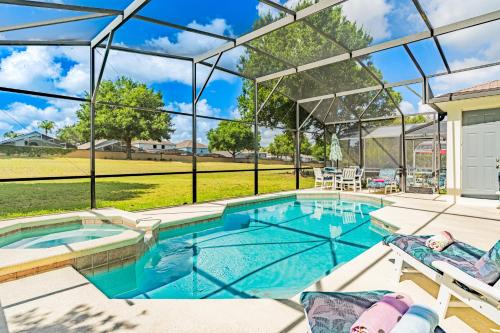 Legacy Park Villa | Ideal for Families - Arcade Gaming Room - South Facing Pool - Spa - Nr Disney - FREE Welcome Pack