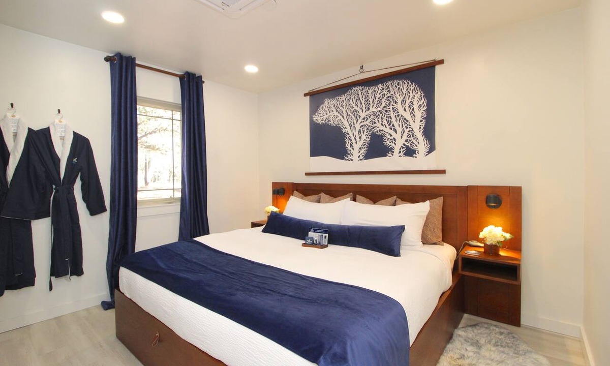 Angel Fire Cabin | Incredible Cabin, Minutes to the Resort, King Bed, A/C, Fire pit