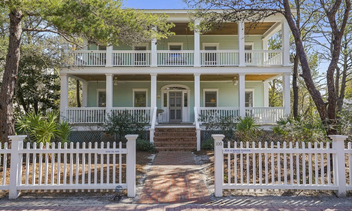 Seaside House | Incredible Porches & Open Tower w/Gulf Views On Seaside Ave + 2 Adult Bikes!