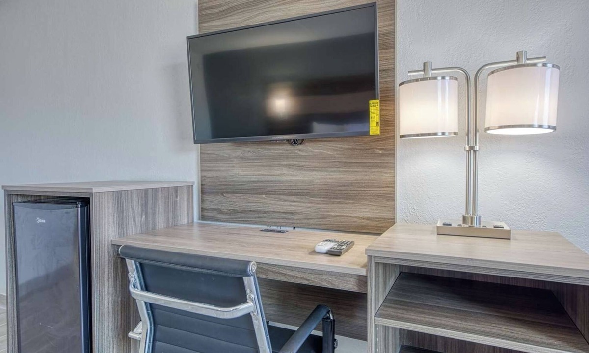 Revelo House | Inviting Room w/Pool, Free Breakfast, Close to Big South Fork Scenic Railway