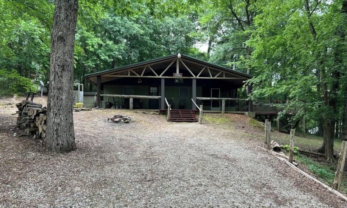 Kirby Cabin | Lake Greeson Cabin Water View, Walk to Water Peaceful 3BR Retreat