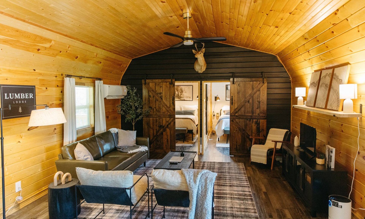 Pine Ridge Cabin | Lumber Lodge RRG - COMFY WOODSY STAY - in RRG/Auxier