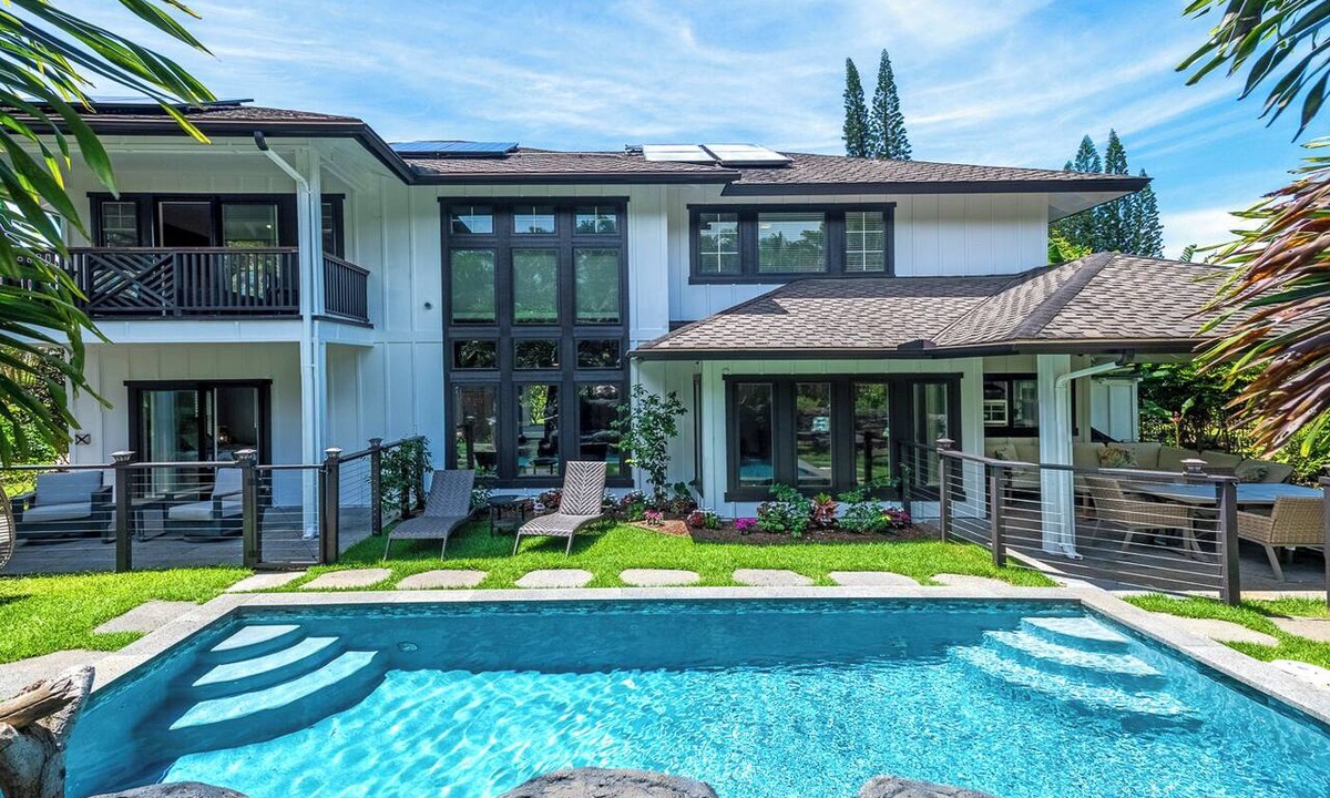 Princeville House | Luxury Home w/AC, Theater Room, Pool & Sourround sound throughout the house