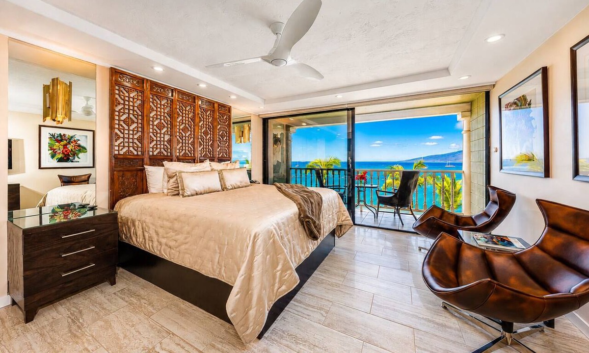 Historic Lahaina Front Street Apartment | LUXURY OCEAN and BEACH FRONT studio in Lahaina Shores. Sunset Ocean Views!